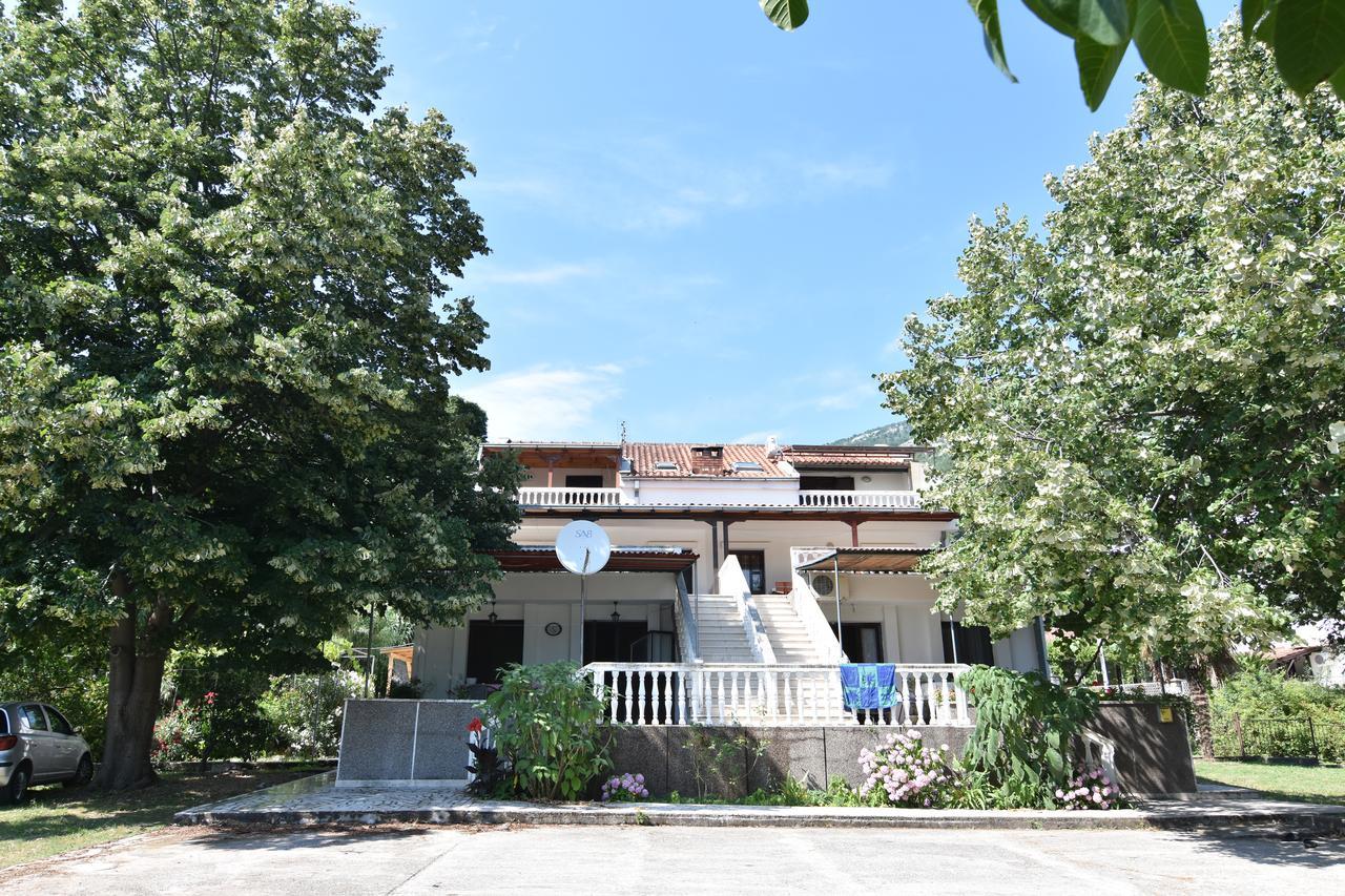 Appartement Vuko I Magdalena Midzor à Petrovac Extérieur photo